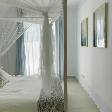 Terrace House Apartment *